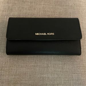 Michael Kors Wallet used once